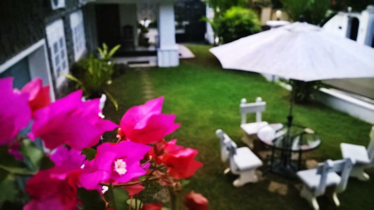 Anna Shanthi Villa Kandy Exterior foto