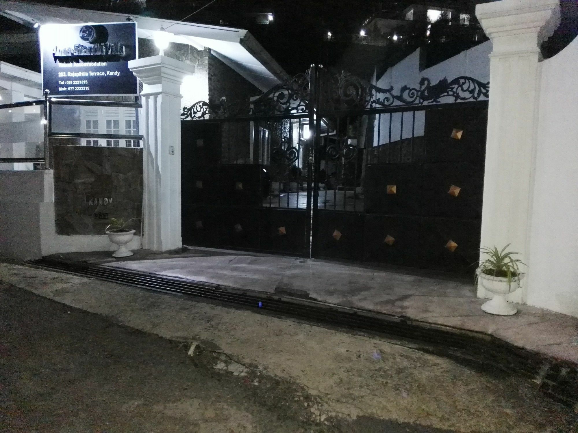 Anna Shanthi Villa Kandy Exterior foto